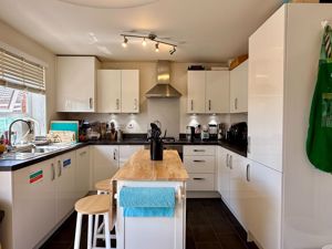 Kitchen- click for photo gallery